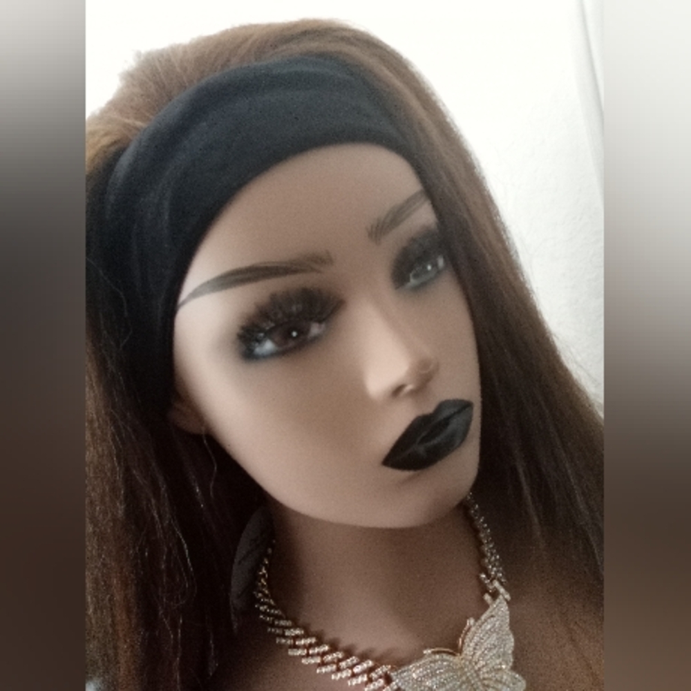 Headband Wig - Picture 2 of 7